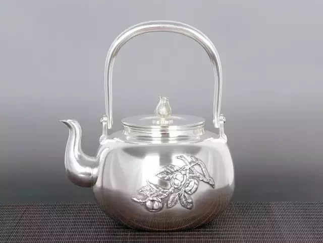 純銀制品銀壺如何做好日常保養(yǎng)？